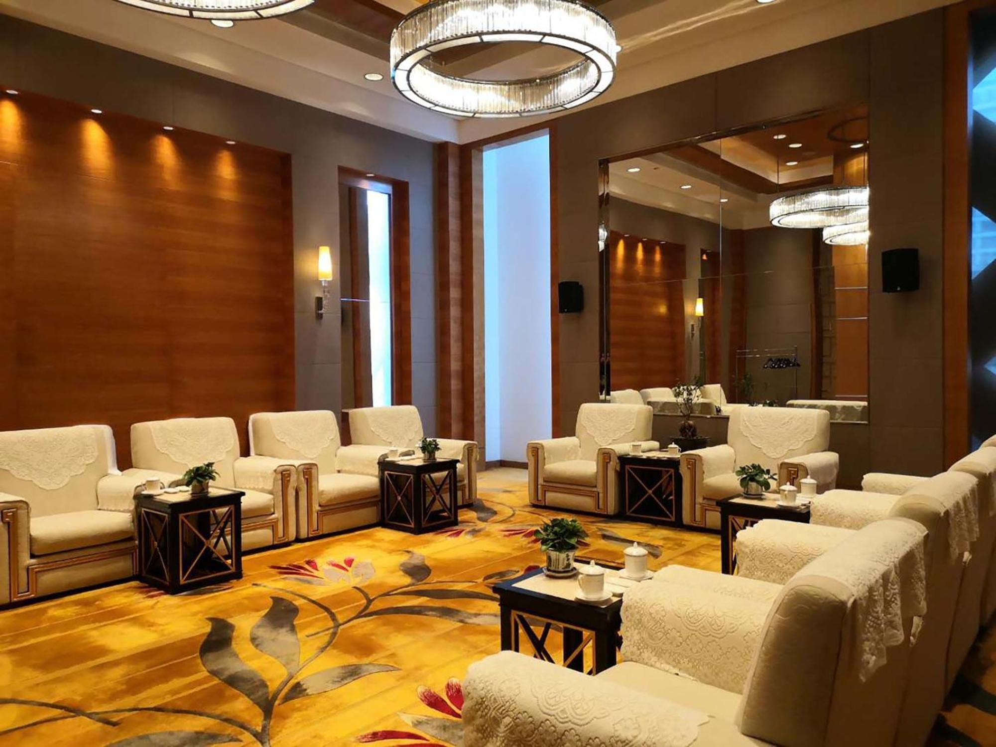 Holiday Inn Chengdu Century City-Westtower Exterior photo